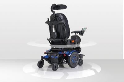 Agile and compact, true centre wheel drive base