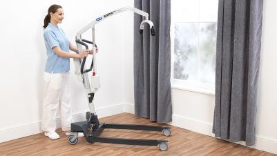 benefit|BIRDIE EVO PLUS BE01.jpg|The Invacare Birdie EVO PLUS patient lifter